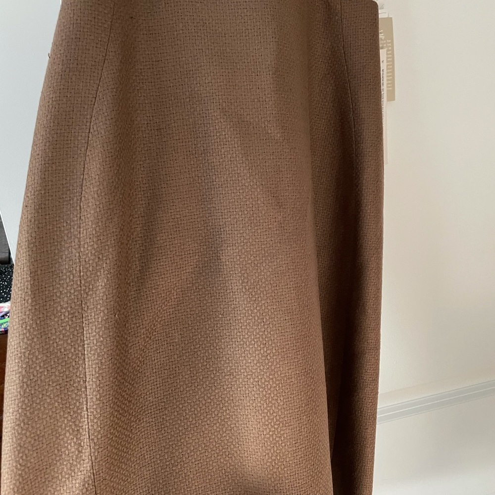 Stunning Worth silk dress NWT Size 8. - Picture 2 of 7